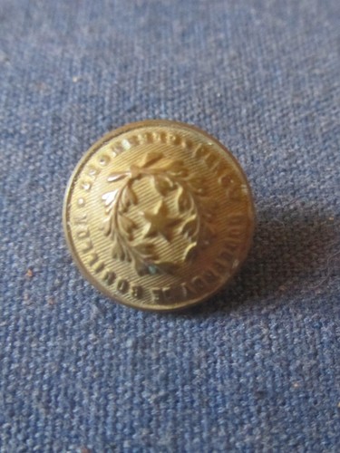 Ancien bouton pensionnat - ancien,