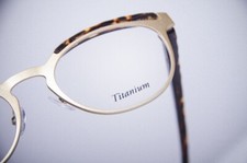 450€ Lunettes de vue rondes