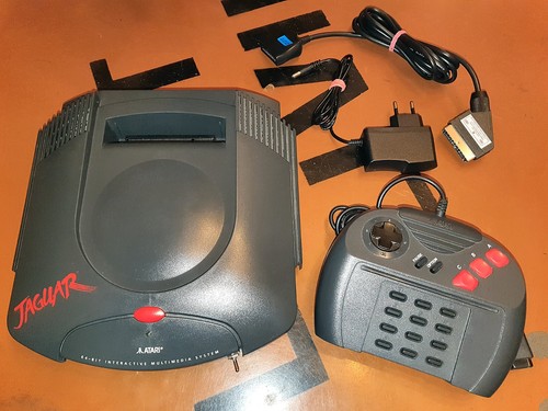 Atari jaguar console avec - atari,
