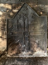 Plaque de Cheminée Ancienne Fonte Provient D’un Château À Prendre Sur Place