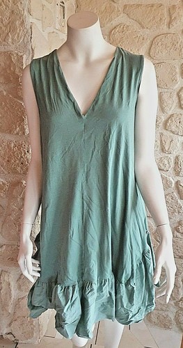 Robe verte neuve - , benson