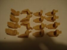 Lot de 16 sièges avec