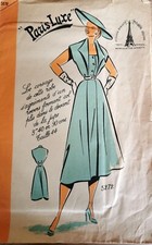 5272 PATRON PARIS LUXE VINTAGE FRENCH PATTERN  ROBE GAND PLIS POUR LE COL  T 44