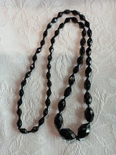 ANCIEN BIJOU COLLIER  SAUTOIR EN PERLES DE VERRE NOIR  B24
