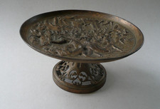 Ancienne Coupe XIXe S. Enlèvement des Sabines, en fonte dorée