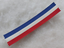 Un ruban de médaille tricolore Française Bleu Blanc Rouge.