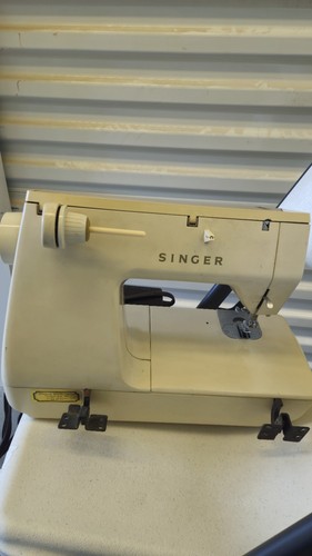Vintage singer futura - singer, 900