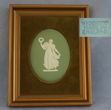 WEDGWOOD - Plaque Ovale Biscuit de Porcelaine " Allégorie à la Victoire " Framed