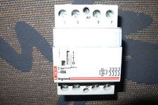 CONTACTEUR TETRAPOLAIRE 40A