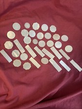 35 jetons anciens en nacre