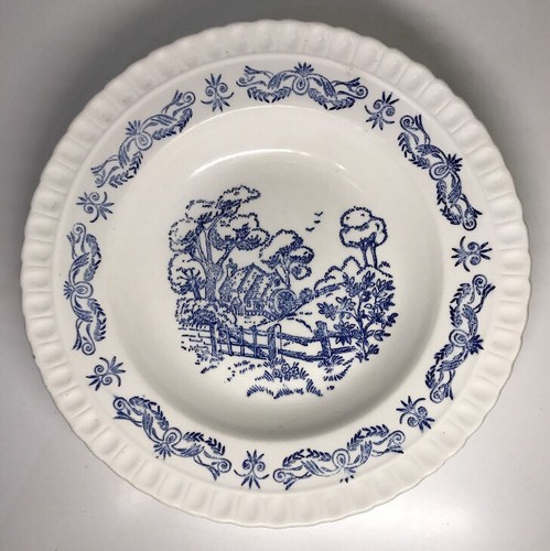 Assiettes cm signées - d,