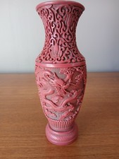 VASE CHINOIS EN LAQUE CINABRE