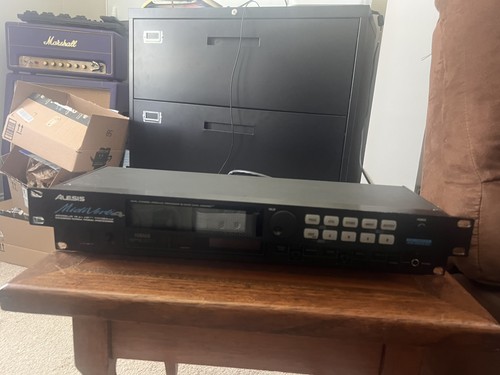 Alesis midiverb reverb - 4,