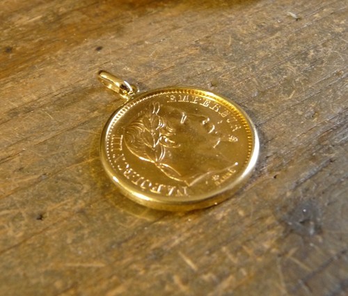 Pendentif porte pièce - pendentif, porte-pièce