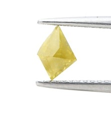 Diamant Naturel Loose 0.40tcw Or Jaune Couleur Kite Taille Étape Pour Pendentif
