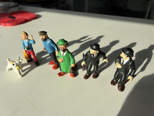Complète des figurines - complète,