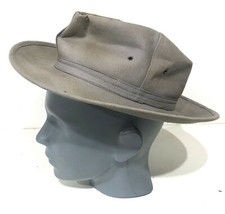 Ancien chapeau vintage pour