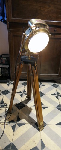 Ancien projecteur avec - , phare