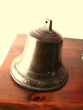 Cloche d'entrée,ancienne en