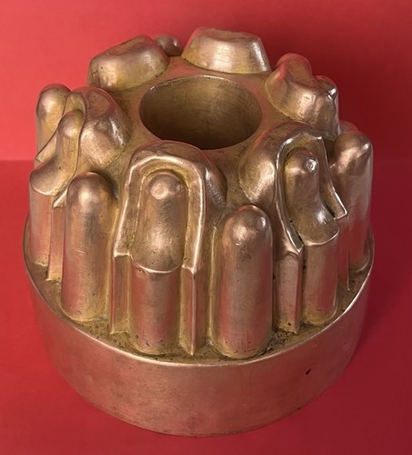 Ancien moule patissier en - de,