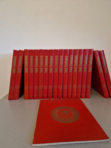 Livre tout univers - livre, l'univers"