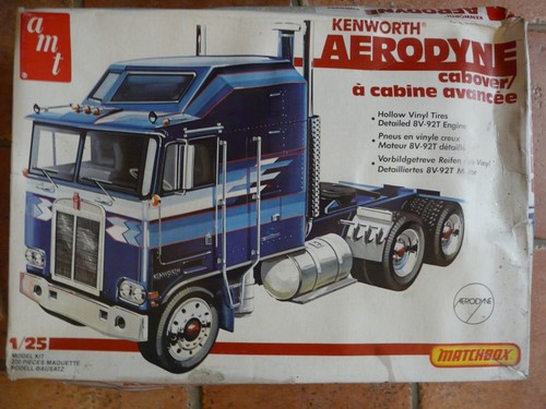Maquette camion amt - 1/25,