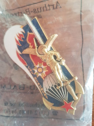 Insigne m saint cyr - de, l'e.s.m.