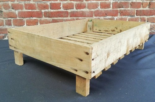 Caisse clayette en bois - /,