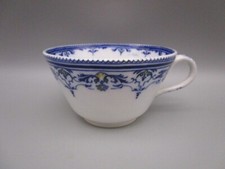 Tasse a thé ancienne en porcelaine L&Cie