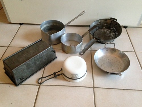 Lot anciennes casseroles - lot,