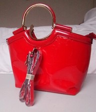 SAC A MAIN EN CUIR POUR FEMME MARQUE E. CAPRICE PARIS NEUF COULEUR ROUGE 