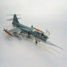 puzzle 3d Maquette avion de chasse chasseur Skyknight  longueur  19 cm 