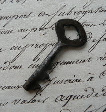 Ancienne Petite CLE fer forgé pour Coffret, Coffre Fort, cadenas XIXe S.