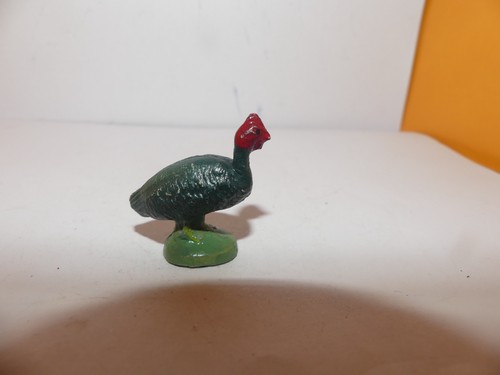 Figurine quiralu autre la - autre,