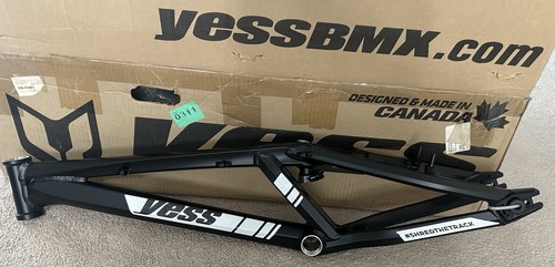 Bmx race yess world cup - cup, black