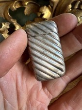 Pyrogène Métal Argenté Vers