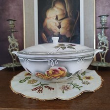 Très jolie soupière /