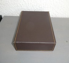 BOITE A BIJOUX DE VOYAGE COULEUR MARRON IMITATION CUIR