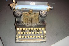 Machine à écrire National B