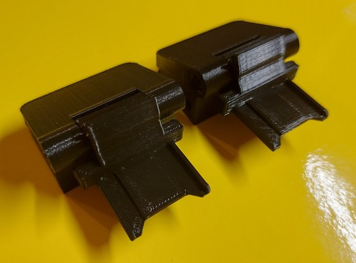Turntable dust cover hinge - turntable,