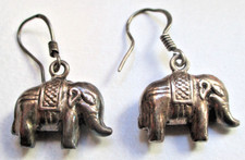 Boucles d'oreilles percées