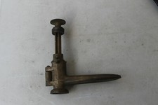 ANCIENNE BOUCHONNEUSE laiton