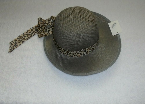 Chapeau paille forme demi - paille,