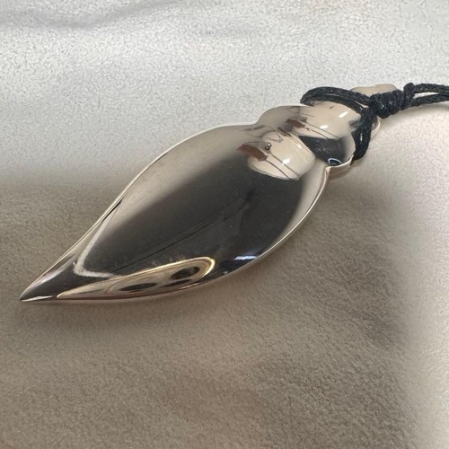 Collier pendentif coquillage