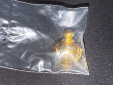 (V17) PINS BADGE ENAMEL VINTAGE LUXE PARFUM POISON CHRISTIAN DIOR NEUF