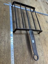 N. 9 Outil ancien￼ Grille  cheminée barbecue Porte casserole Poêlon