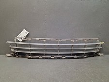 Grille pare choc avant "noir /