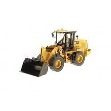 Norscot 85228 - Miniature Caterpillar 938K chargeuse sur pneus + figurine (1:50)