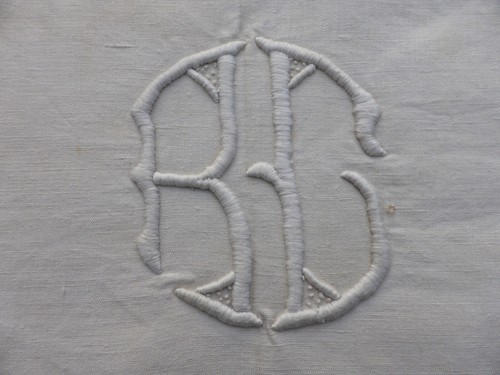 Drap écru brodé - , blanc