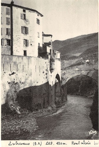 04-ENTREVAUX-N�T201-B/0083